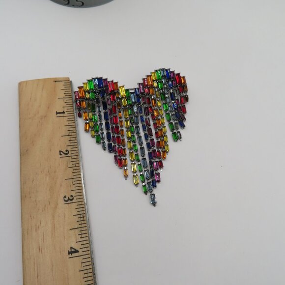 Heart Shaped Rainbow-Colored Baguette Rhinestone Brooch Pin - Picture 11 of 12